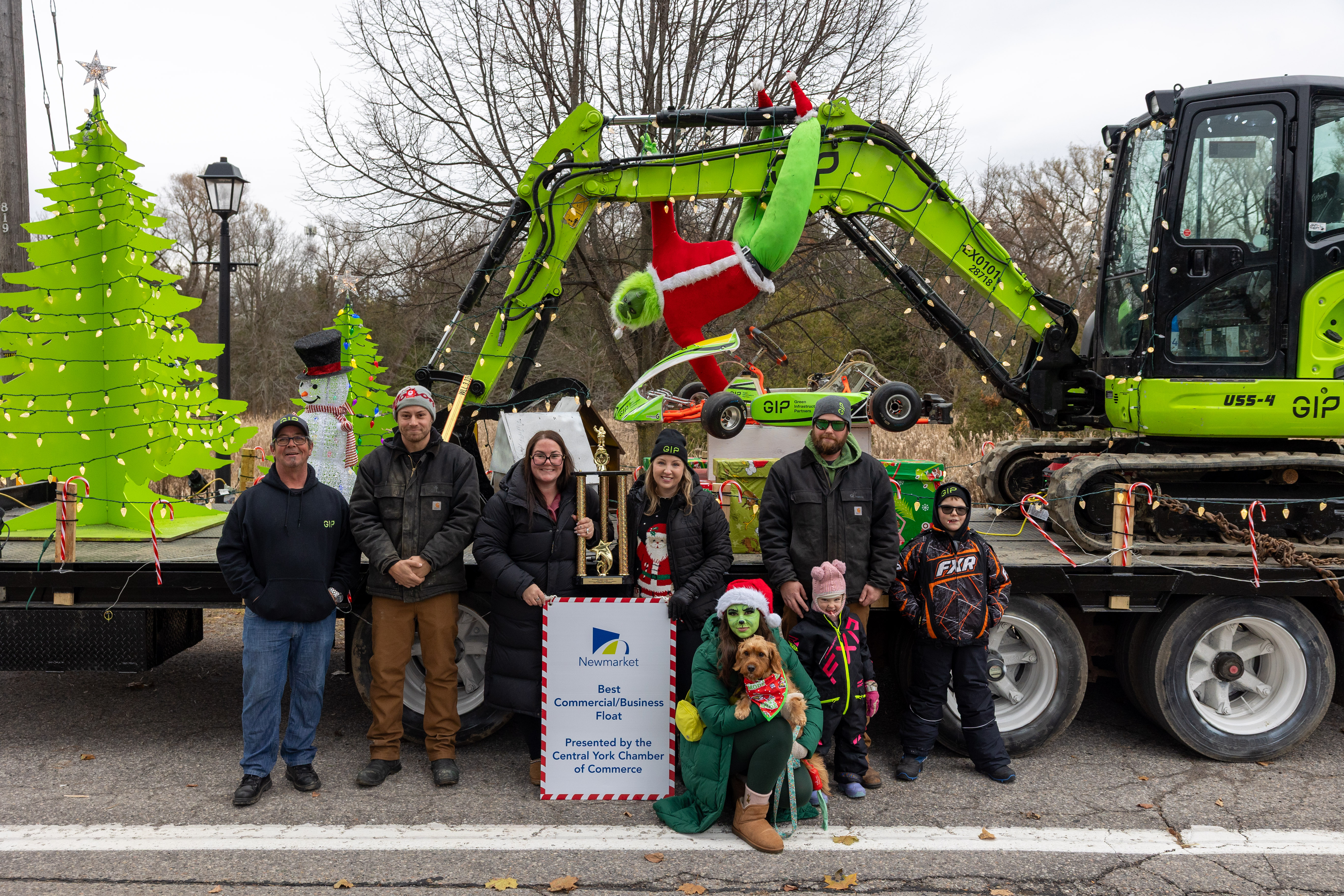 town-of-newmarket---preview---2025-santa-claus-parade-7_54929277387_o.jpg